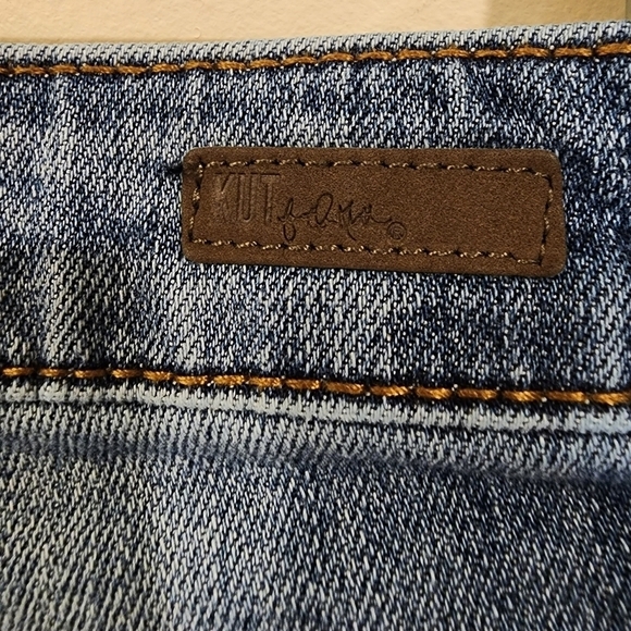 KUT from The Kloth Raw Hem Distressed Capri Cropped Peddle Pusher Jean Size 4 - Picture 4 of 14